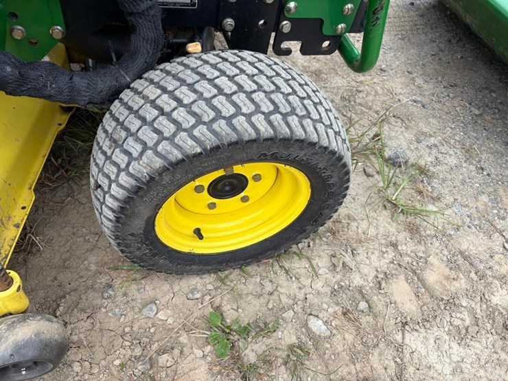 john-deere-2305-image-17