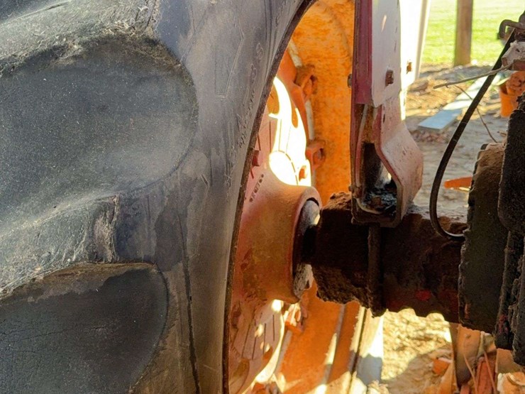 farmall-806-image-22