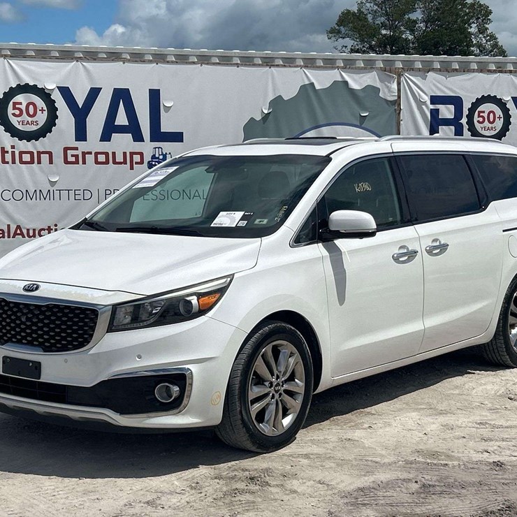 2015 KIA SEDONA