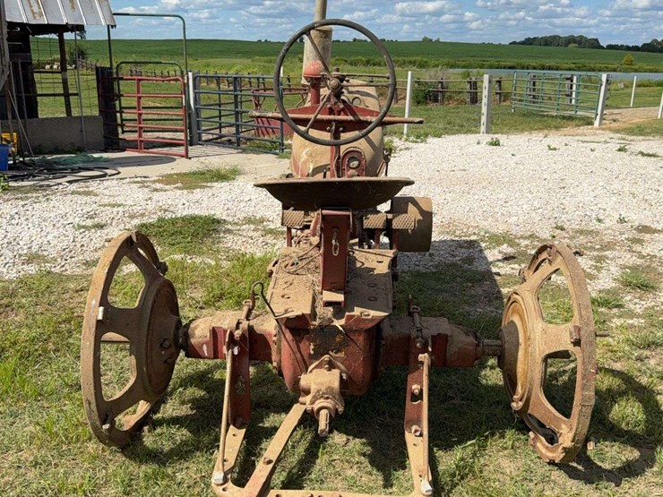 farmall-h-image-6