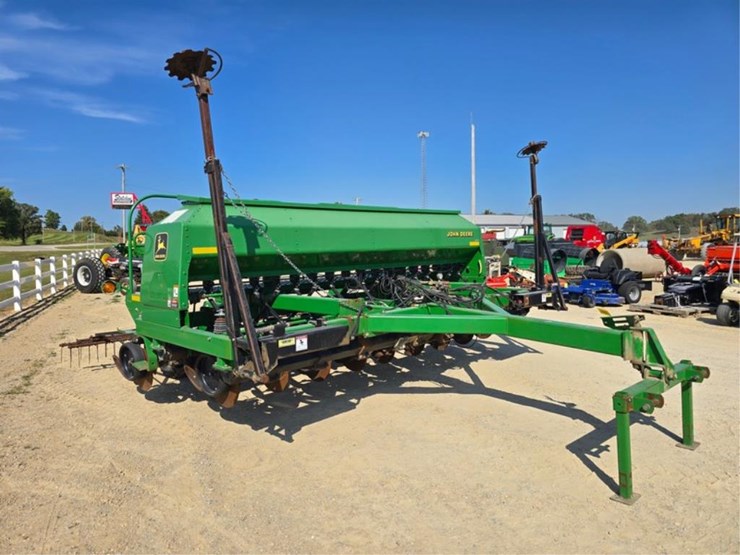 2022-john-deere-1590-image-7
