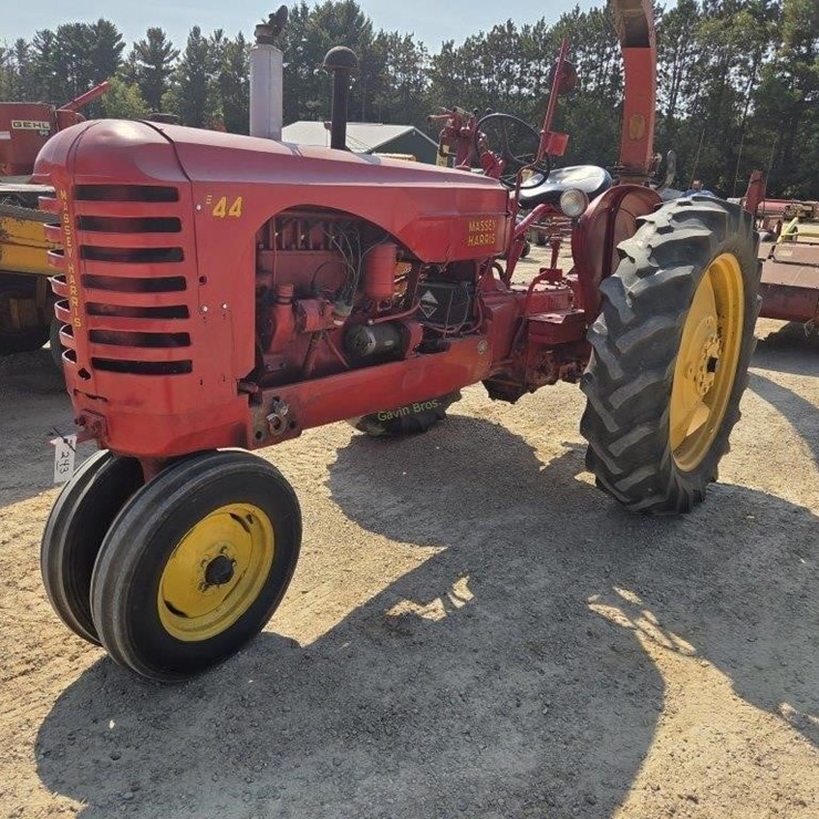 MASSEY-FERGUSON 44