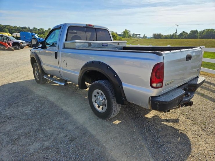 2005-ford-f250-image-3
