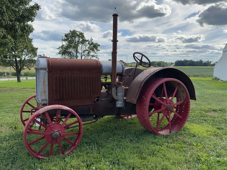 mccormick-deering-10-20-image-9