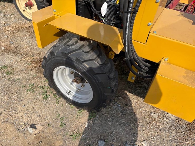 agt-krw23-wheel-loader-image-7
