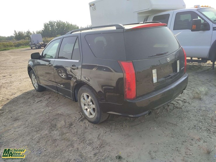 2008-cadillac-srx-image-3
