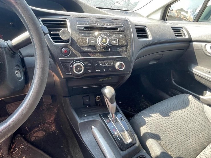 2014-honda-civic-car-image-14