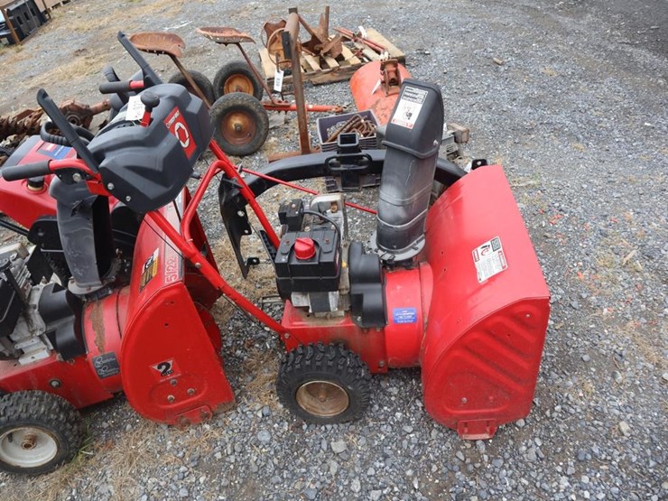 troybilt-snowblower-image-1