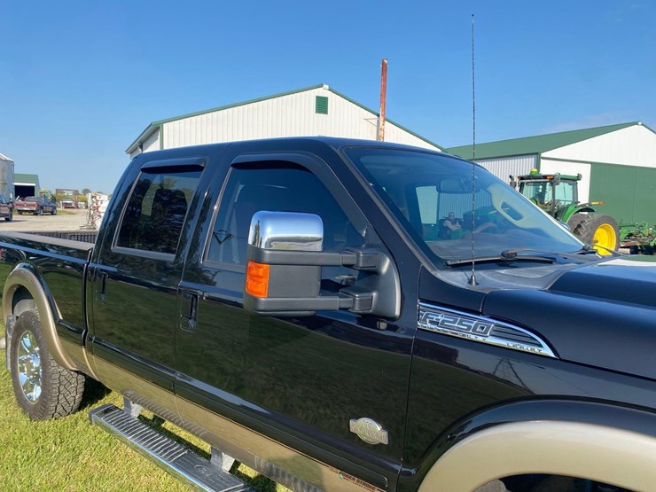 2013-ford-f250-king-ranch-image-9