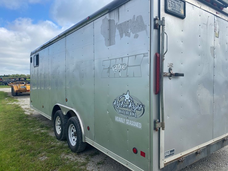 #3014-•-2011-middlebury-trailers-20'-tandem-axle-enclosed-trailer-(helenville,-wi)-(has-wi-title)-image-4