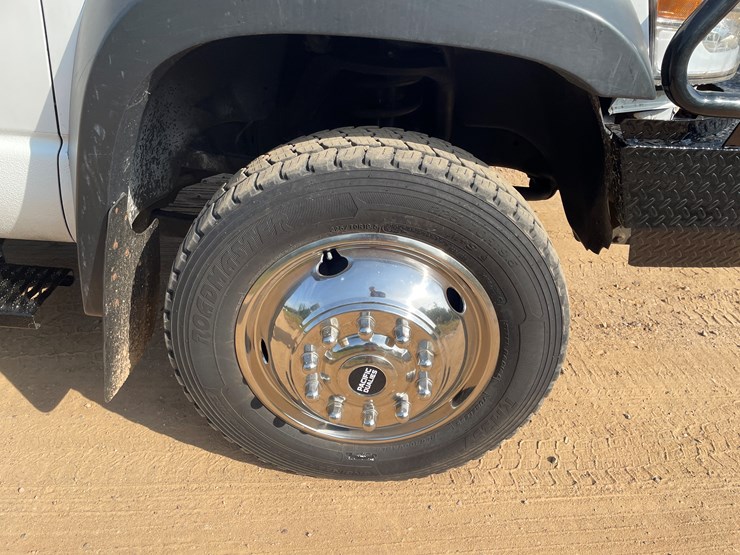 2010-dodge-ram-5500-image-14