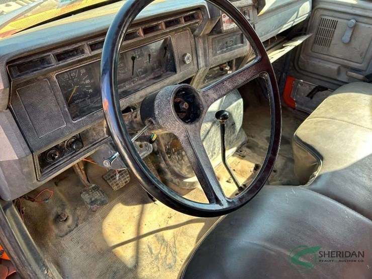 1991-ford-f700-image-40