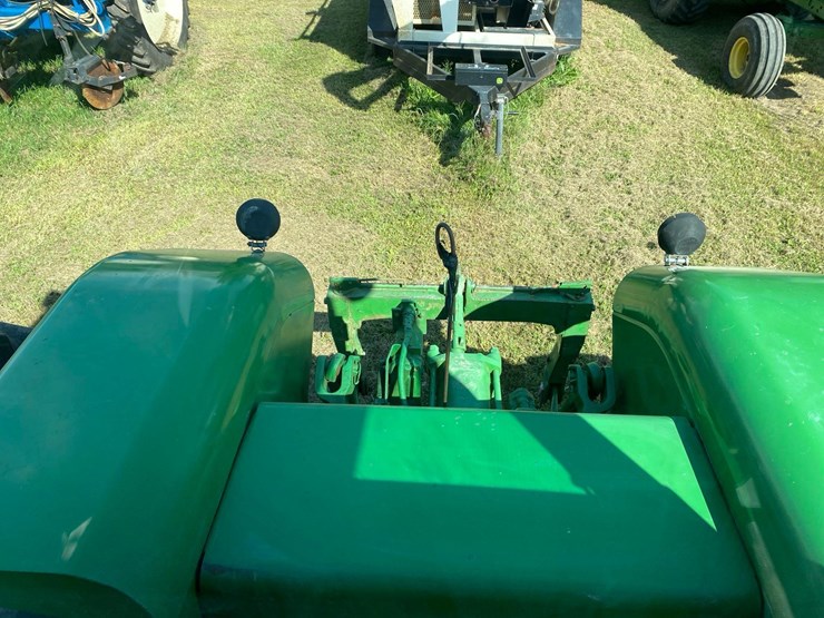 john-deere-8430-image-32
