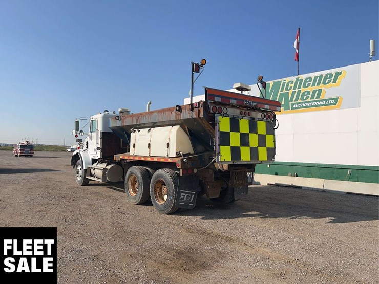2002-freightliner-fld112-image-2