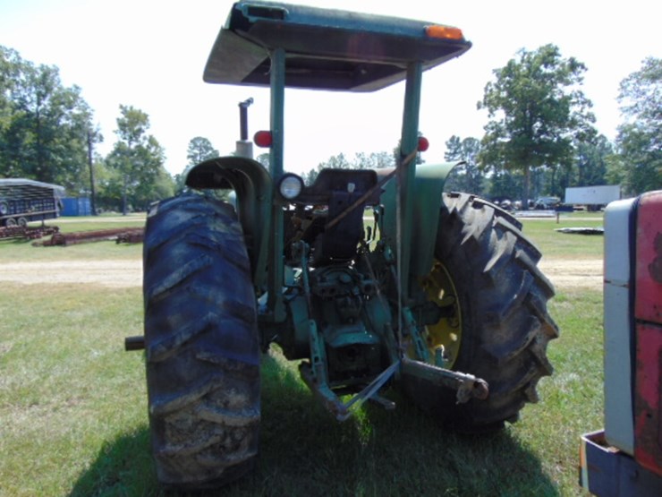 john-deere-2640-image-4