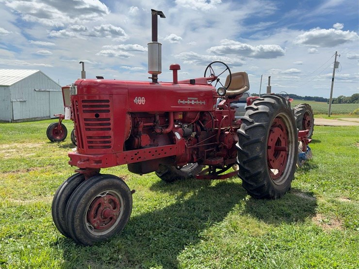 farmall-400-image-9