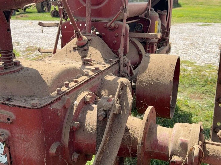 farmall-f-12-image-22