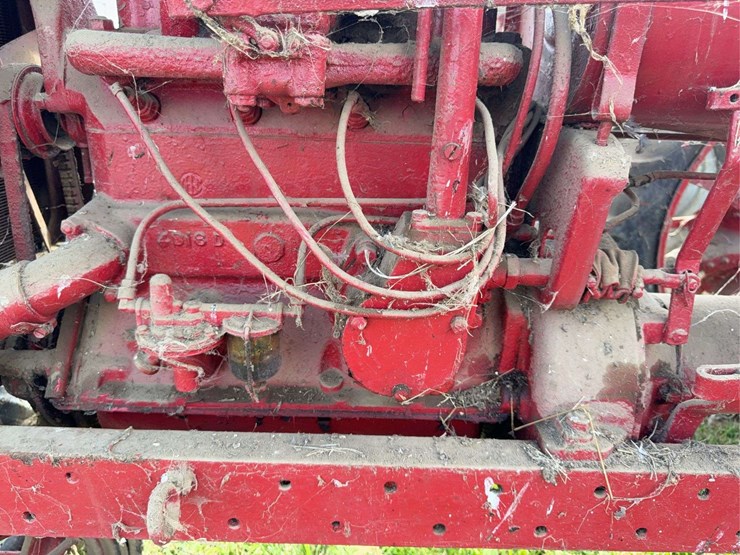 farmall-f-12-image-42