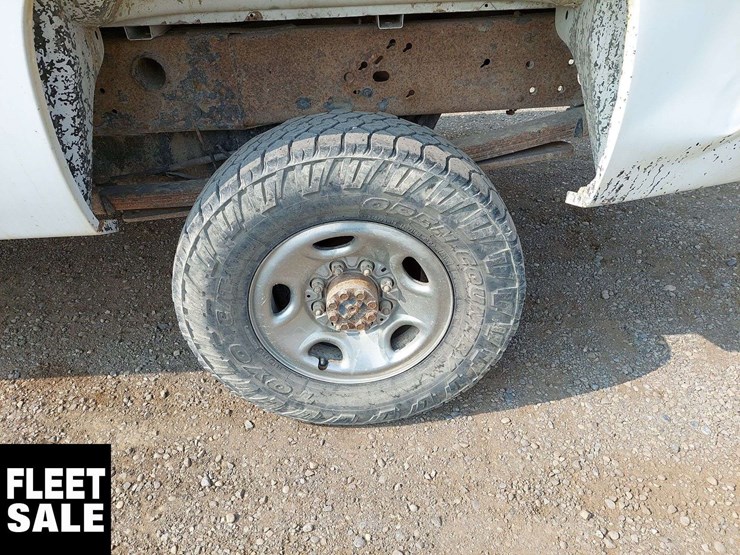 2009-chevrolet-silverado-2500hd-image-24