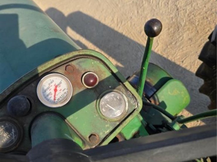john-deere-730-image-17