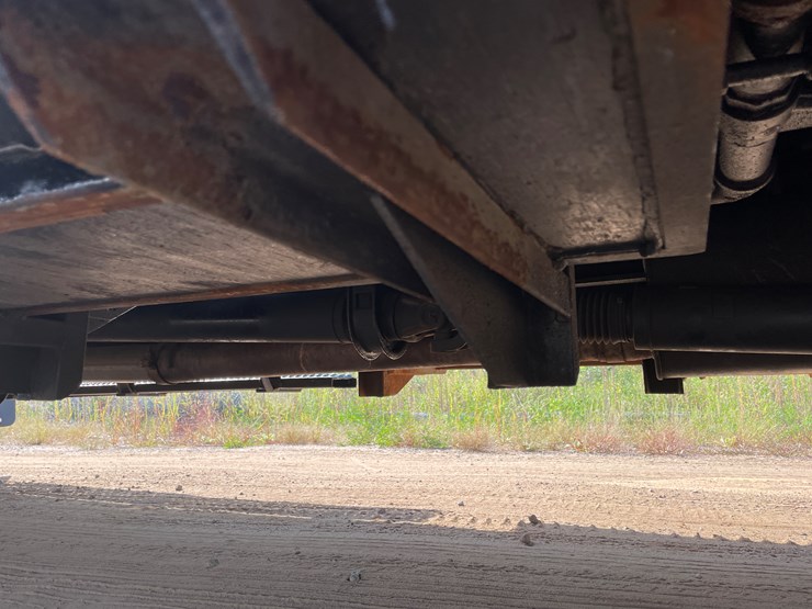 2010-dodge-ram-5500-image-30