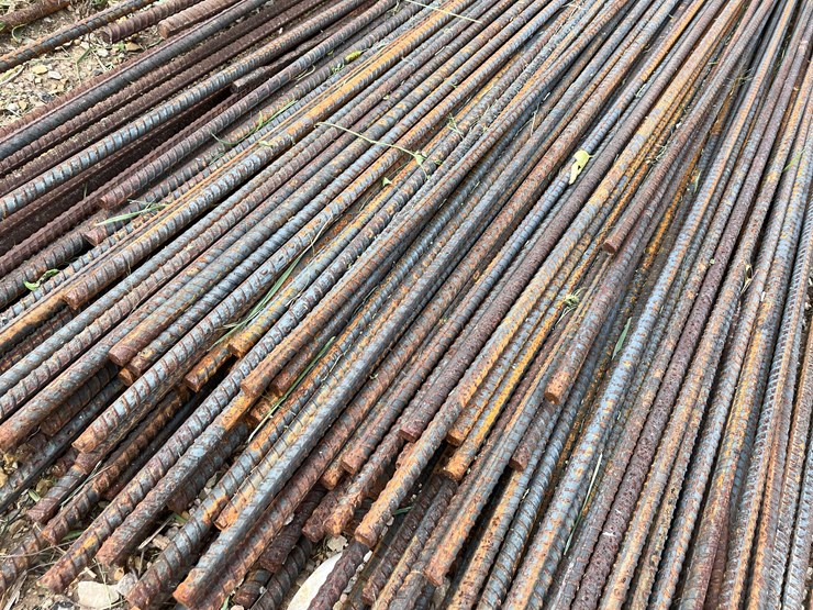 #1291-•-large-pile-of-metal-rebar-image-5