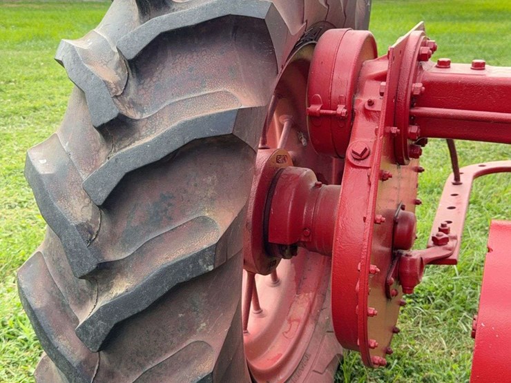 farmall-f-20-image-43