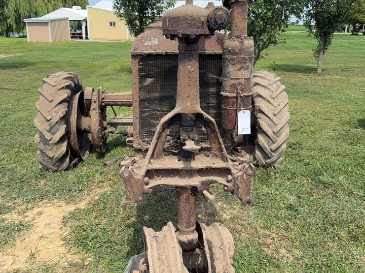 farmall-f-20-image-12