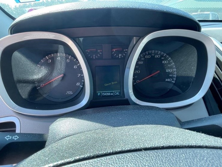 2015-chevrolet-equinox-lt-image-12