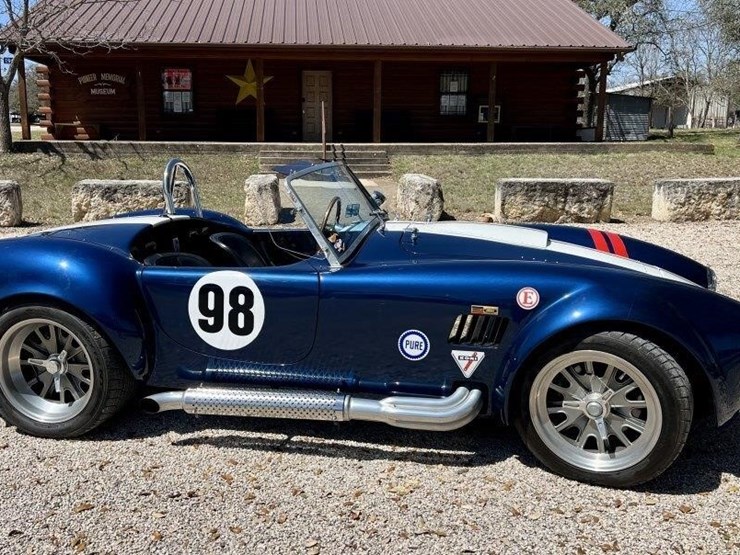 shelby-cobra,-342-engine,-5-speed-transmission.-image-1
