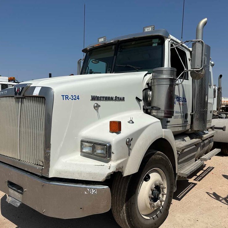 2012 WESTERN STAR 4900