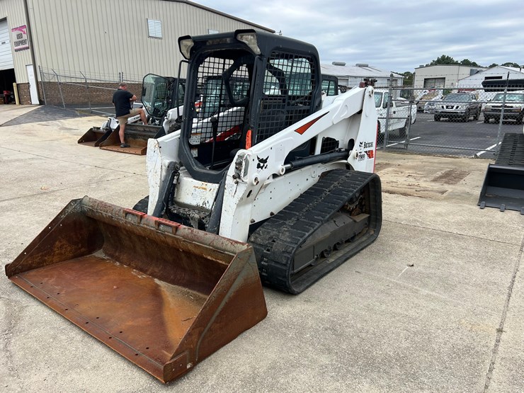 2019-bobcat-t630-image-7