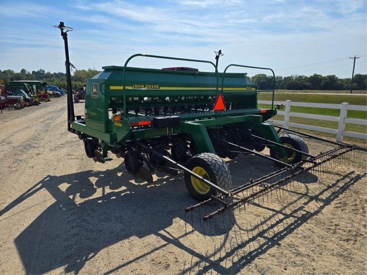 2022-john-deere-1590-image-3