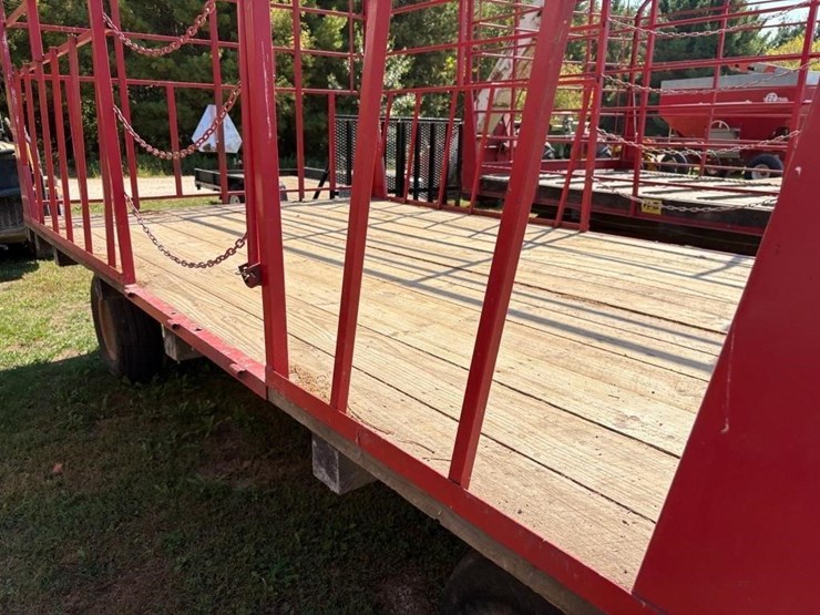 9x16'-hay-rack-on-gear-image-4