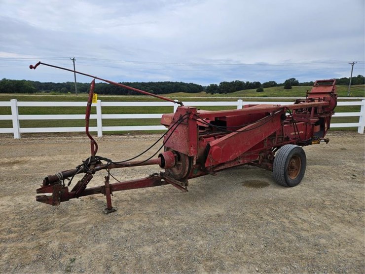 new-holland-275-image-1