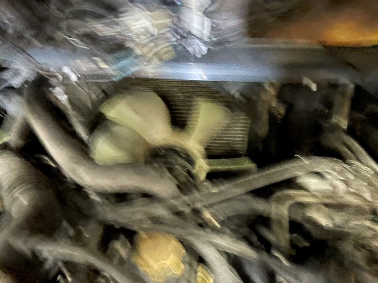 #8019-•-toyota-lp-powered-forklift-image-31