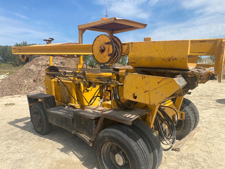 #260-•-arrow-concrete-breaker-(ripon,-wi)-image-2