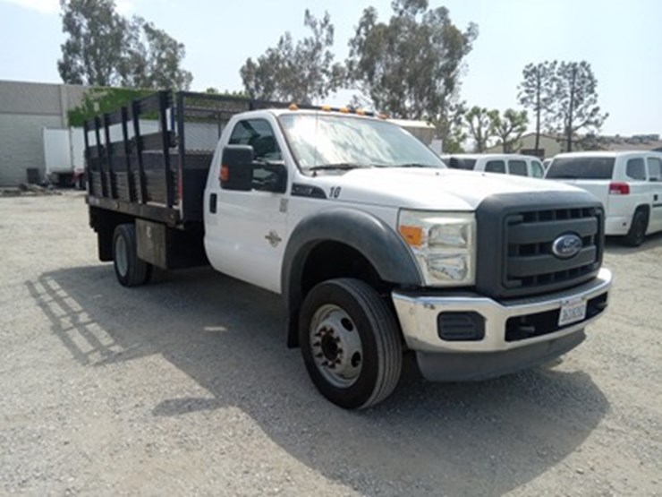 2013-ford-f550-image-1