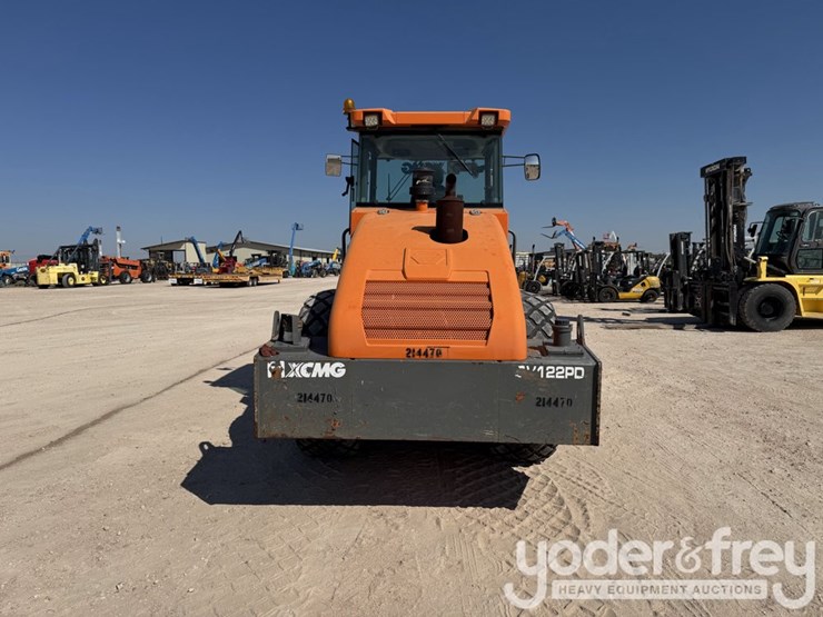 2018-xcmg-cv122pd-image-8