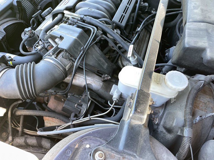 #3290-•-1994-oldsmobile-eighty-eight-(has-wi-title)-(kingston,-wi)-image-58