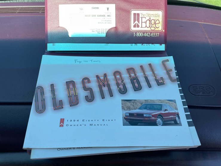#3290-•-1994-oldsmobile-eighty-eight-(has-wi-title)-(kingston,-wi)-image-48