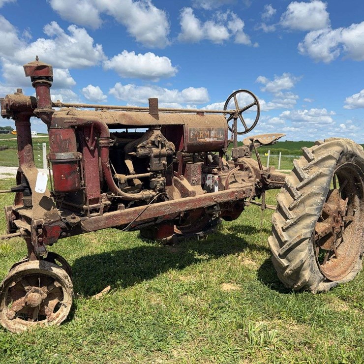 Farmall F-20