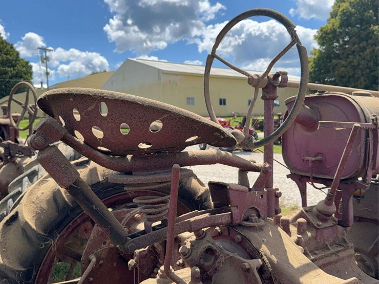 farmall-f-20-image-32
