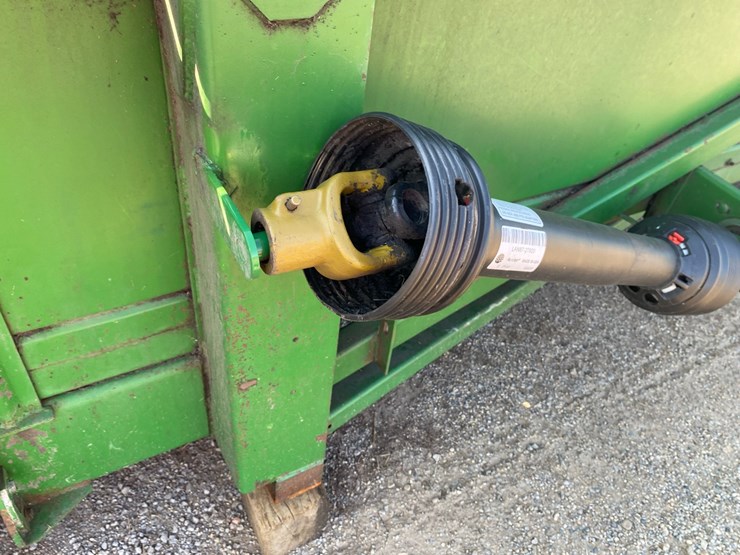 john-deere-844-image-10