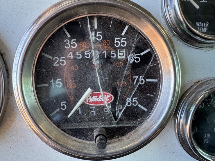 1999-peterbilt-378-image-45