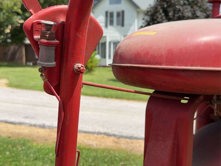 farmall-b-image-52