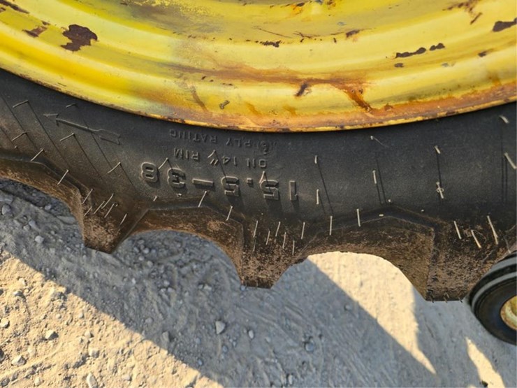 john-deere-730-image-15