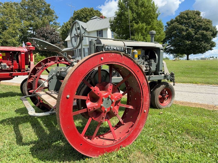 farmall-regular-image-2