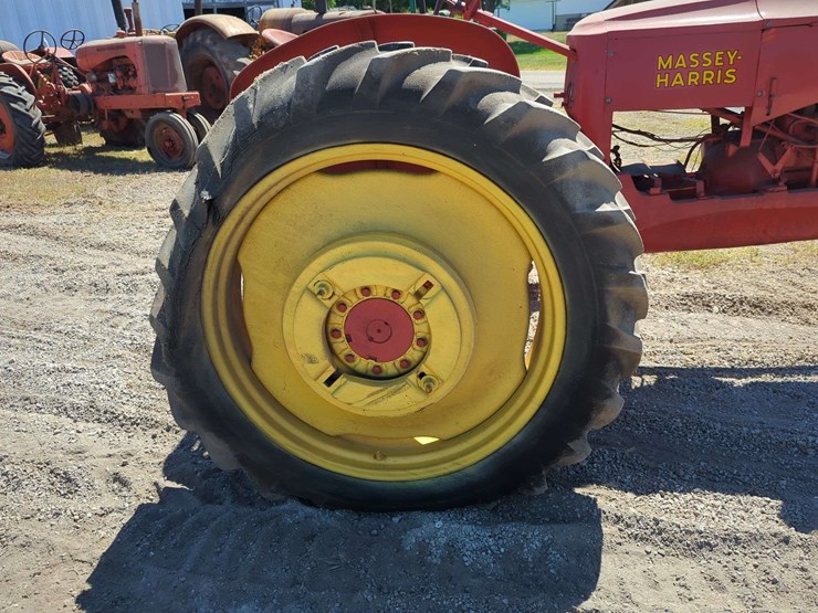 massey-ferguson-101-image-13