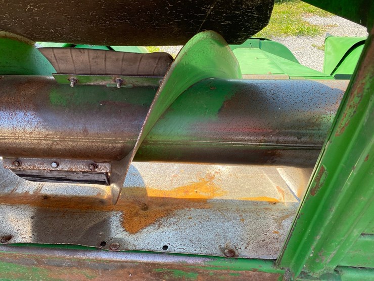 john-deere-844-image-14